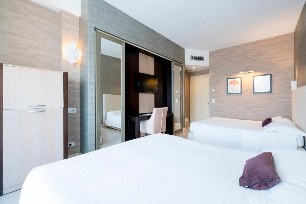 Hotel Joseph 马里纳-迪-皮特拉桑塔 外观 照片